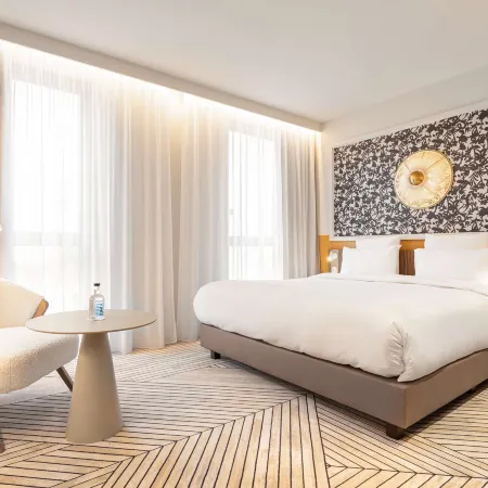 Yac Paris Clichy, A Member of Radisson Individuals
