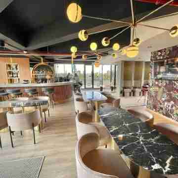 Icon 100 Luxury Apartasuites Fitness & Recreational Facilities