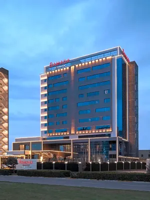 Ramada by Wyndham Erbil Gulan Street Hotel di Erbil