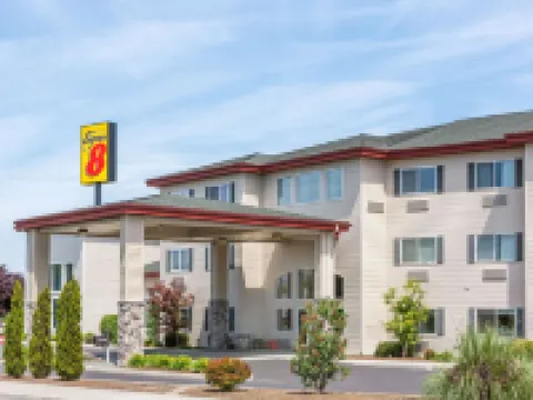 Super 8 by Wyndham Central Pt Medford セントラル・ポイントのホテル