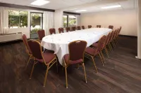 Red Lion Hotel Bellevue - Business