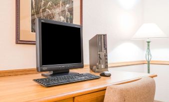 Super 8 by Wyndham Sheldon