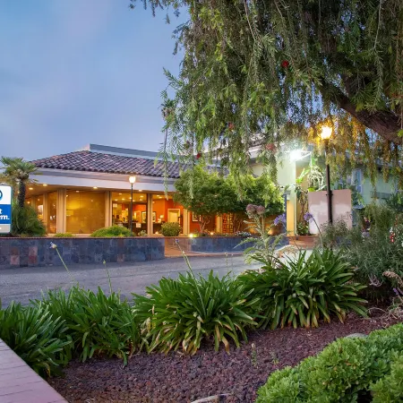 Best Western Village Inn