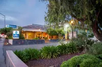 Best Western Village Inn Hôtels à : 