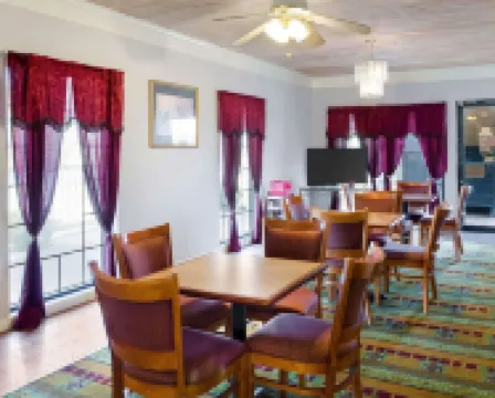 Econo Lodge Canton I-55