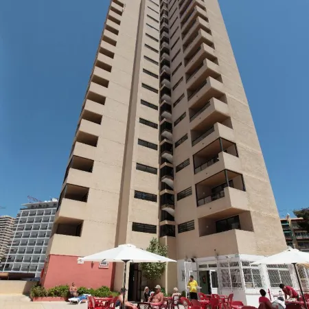 Dynastic Rooms Apartments