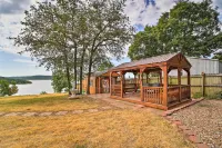 Waterfront Lake Eufaula Home: Multi-Level Balcony - Wifi