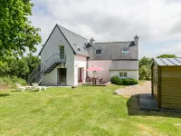 La Belle Vue Hotels in Locquirec