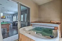 Luxe Brian Head Escape w/ Hot Tub & Mtn Views - Lejligheder