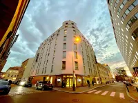 B&B HOTEL Prague-City Отели в г. Прага 8