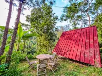 Kaliwatu Sentul Glamping & Campsite Riverside Dayeuh Jonggol 주변 호텔