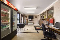 Super 8 by Wyndham Childress Hotels in Childress