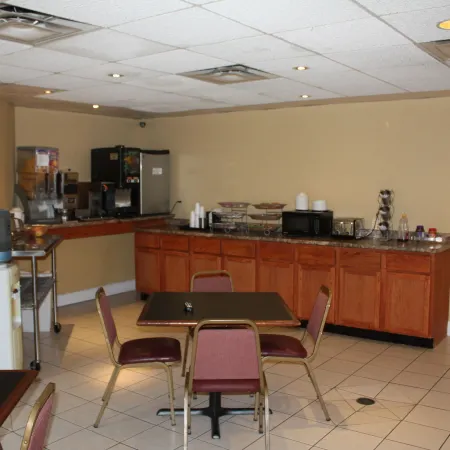 Mansion View Inn & Suites