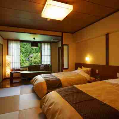 Izumiya Rooms