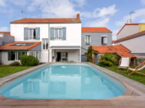 Le Bain du Papillon Hotels in Pornic