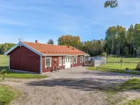 Villa Blommelund Hotels near Kolmarden Wildlife Park