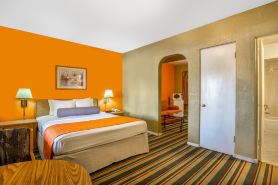 Howard Johnson by Wyndham Phoenix Airport/Downtown Area