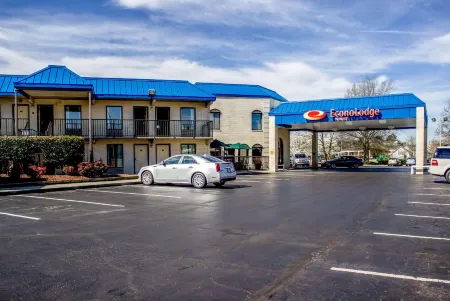 Econo Lodge Отели в г. Камберленд