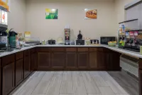 Quality Inn & Suites Roanoke - Fort Worth North - sarapan
