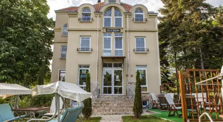 Hotel Duchess Отели в г. Варна