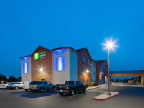 Holiday Inn Express & Suites WATSONVILLE by IHG Hotels in Santa Cruz County