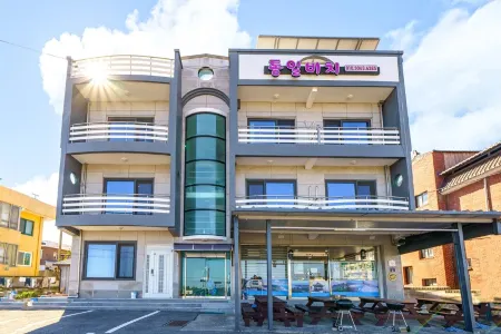Goseong Tongil Beach Pension Отели в г. Косон