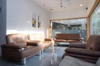 Skylark Business Hotel