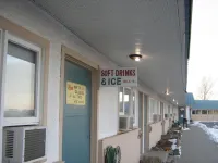 Parkway Motel & European Lodges