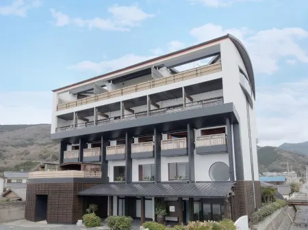 Akaneiro no umi arujisu Отели рядом с достопримечательностью «Тои Золотая шахта»