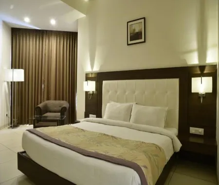 Hotel Lake View Отели в г. Сапутара