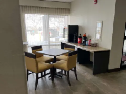 AmericInn by Wyndham Rochester Near Mayo Clinic Hotels in Rochester