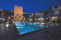 Phoenix Resort - 4-Star