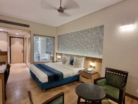 Azzaro Resort & Spa