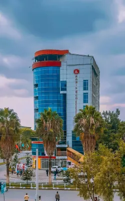 Kerawud International Hotel Отели рядом с достопримечательностью «Ауаса»