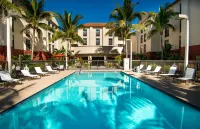 Hampton Inn & Suites Fort Myers Beach/Sanibel Gateway Hotels in Iona