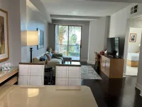StaysPro - Glamorous Beverlywood Residence Отели в г. Вествуд
