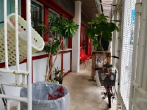 Guest House Akamichi Naoya Hotels in Uruma