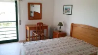 Clube Meia Praia Hotels in Odiáxere