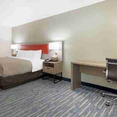 Quality Inn Rooms