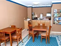 University Manor Inn - 2 stjerner