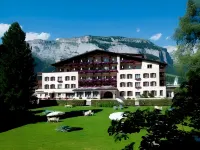 Hotel Adula Hotels near Caumasee-Lift