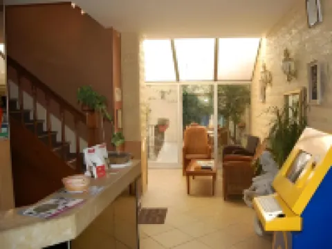 Hôtel du Parc Hotels in Malakoff