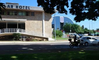 2. Hotel El..