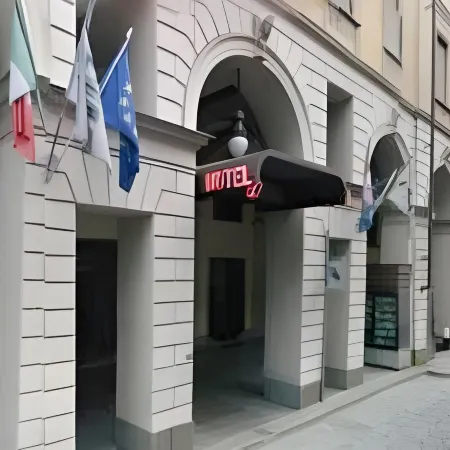 Hotel Diplomatic