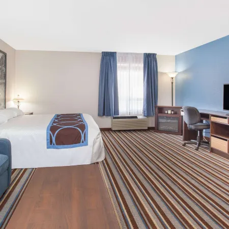 Super 8 by Wyndham Fort Frances