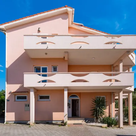 BonVie Apartments in Center B9