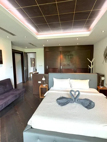 รูปภาพของKamala townhome with sea view terrace and pool