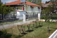 Villa Halkidiki - Next to Sea - Parking