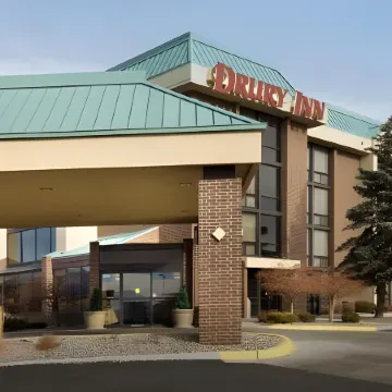 La Quinta Inn & Suites by Wyndham Colorado Springs North Отели рядом с достопримечательностью «Парк Коттонвуд Крик»
