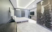 Muju Muju Self Check-in Motel